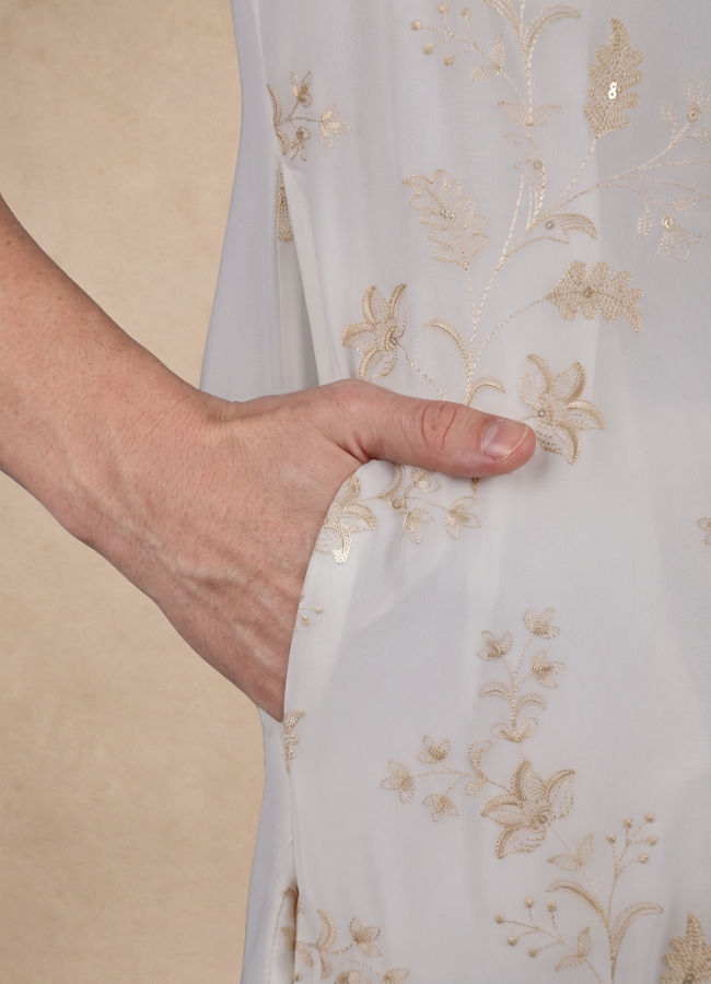 Manyavar Men Cream Georgette Kurta Churidar with Embroidery