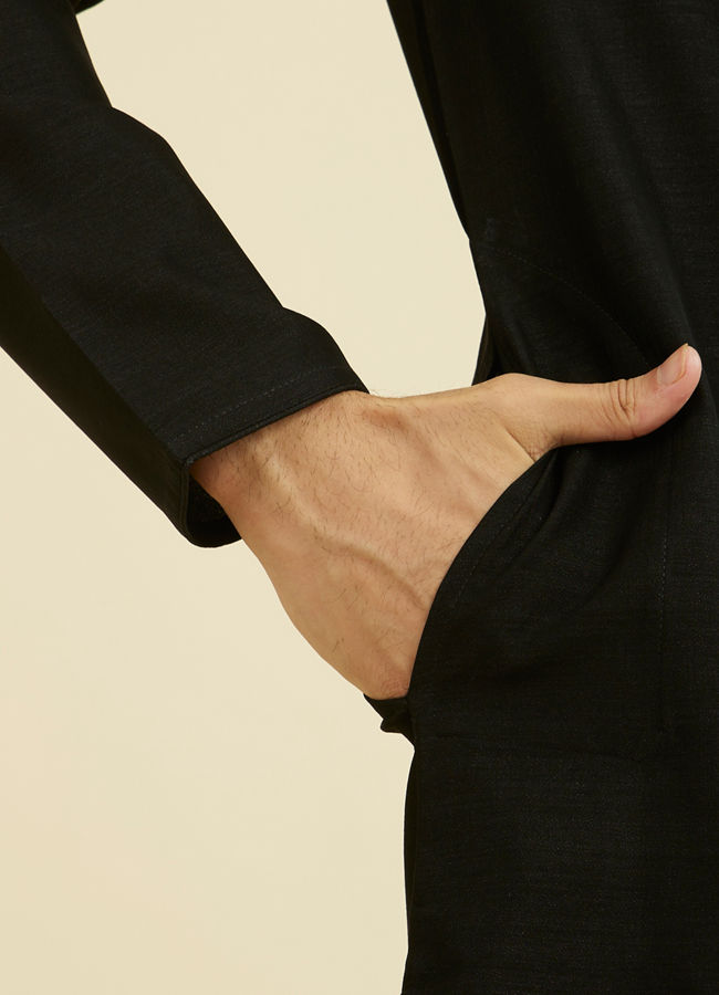 Manyavar Men Elegant Black Ensemble Kurta Churidar