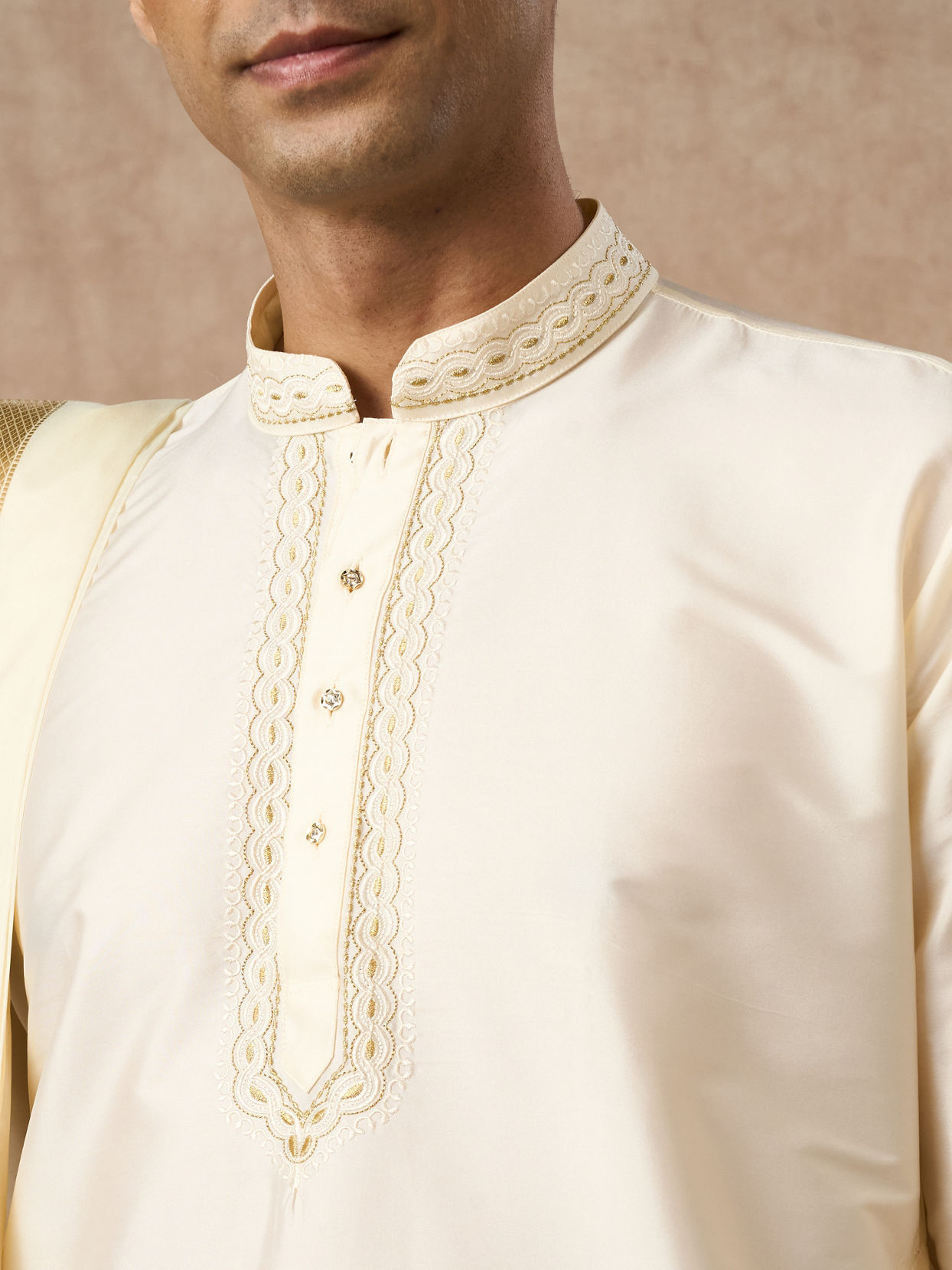 Manyavar Men Cream Silk Veshti Dhoti with Kurta and Dupatta