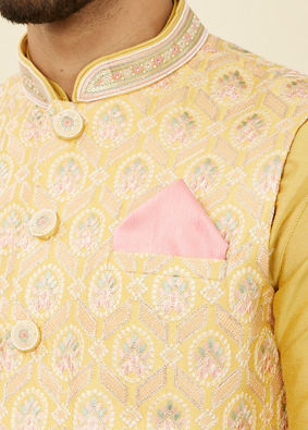 Manyavar Men Classic Rani Pink Self textured Pocket Square