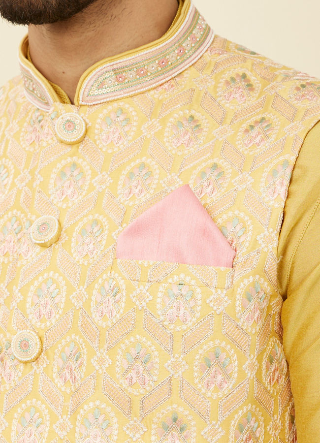 Manyavar Men Classic Rani Pink Self textured Pocket Square