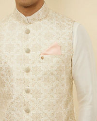 Manyavar Men Peach Pink Textured Pocket Square