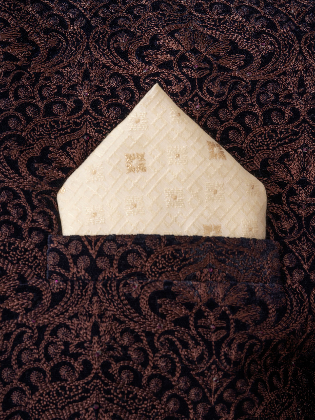Manyavar Men Elegant Cream Pocket Square