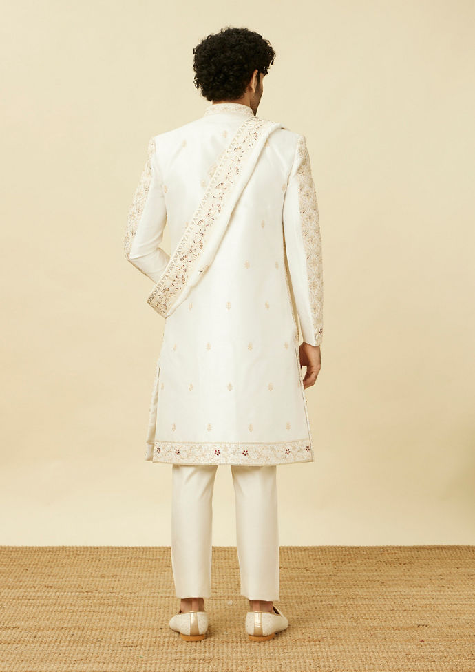 alt message - Twamev Men Luxe White Sherwani image number 4