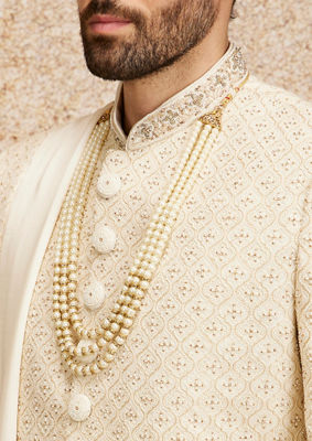 alt message - Twamev Men Shell Cream Embroidered Sherwani Set image number 1