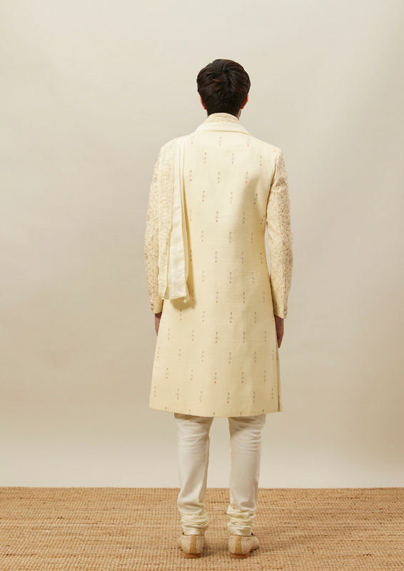 Twamev Men Beige Embroidered Sherwani Set image number 3