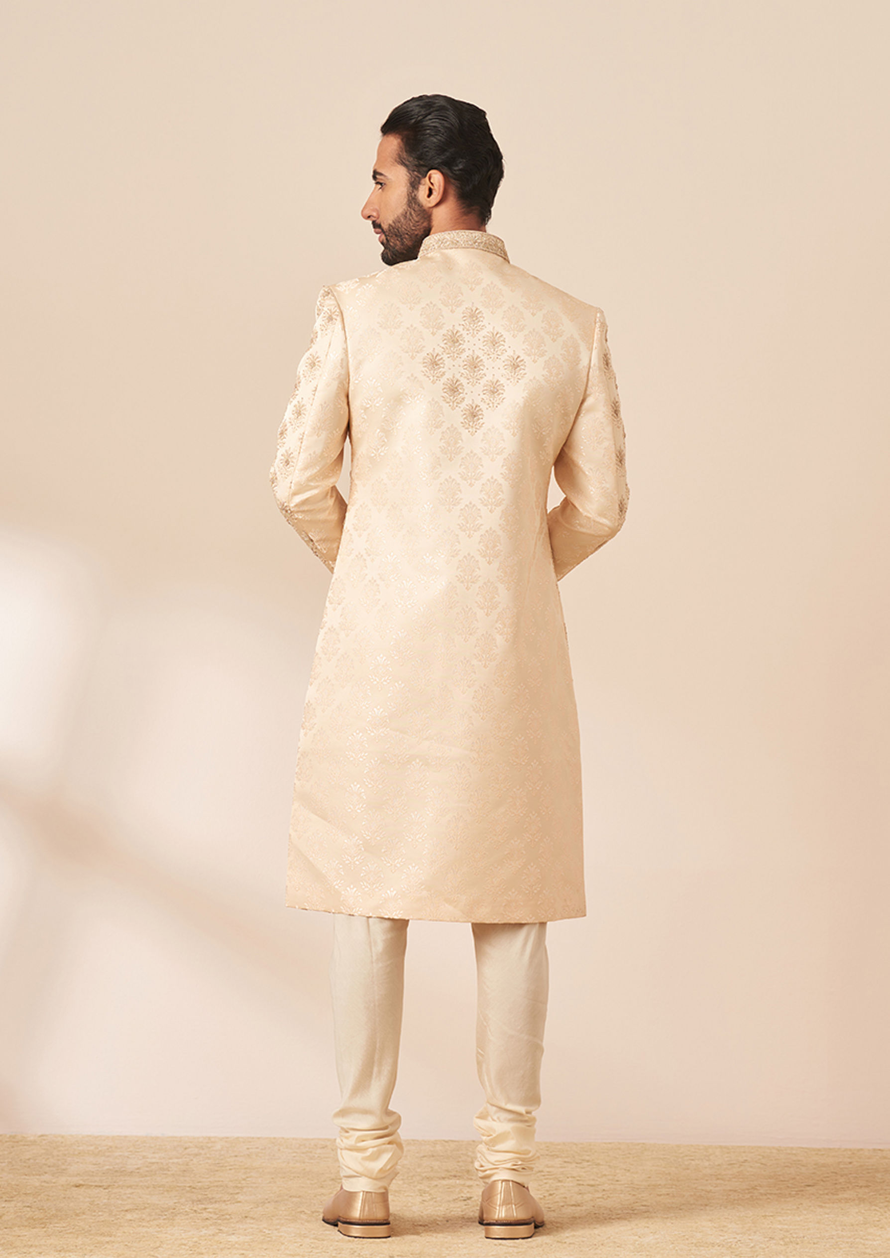 Twamev Men Faded Pink All Over Work Sherwani image number 2