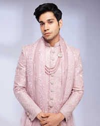 Twamev Men Dusty Pink Bel Buti Patterned Sherwani Set