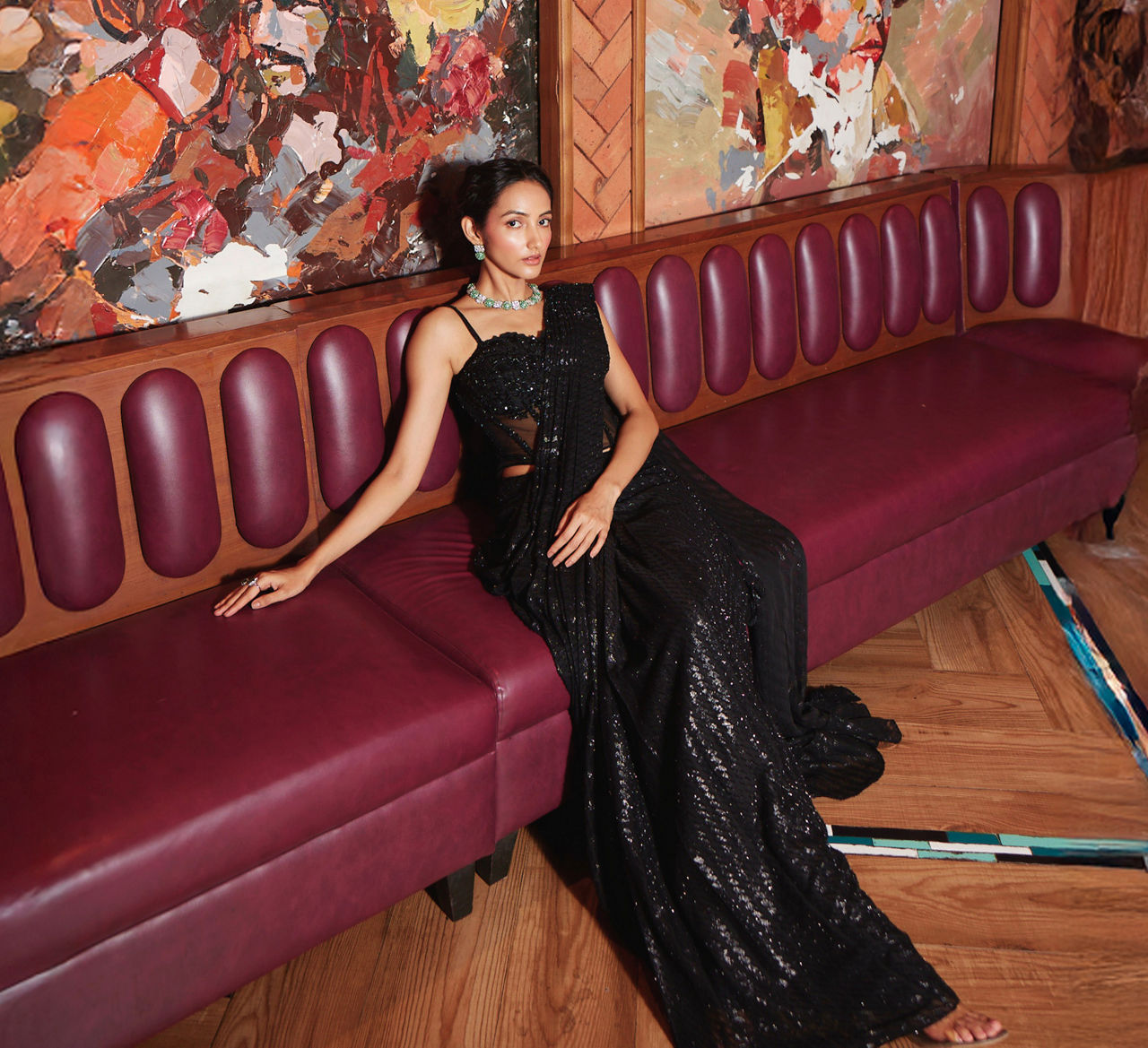 Sarees_A_Timeless_Expression_of_Indian_Elegance_Craft_Culture