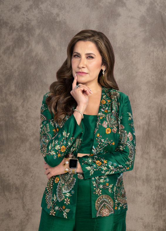 Twamev Women Emerald Green Silk Print Embroidered Pantsuit