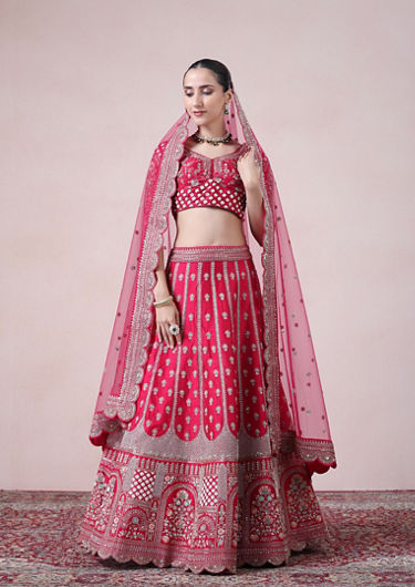 alt message - Twamev Women Royal Rani Lehenga image number 0