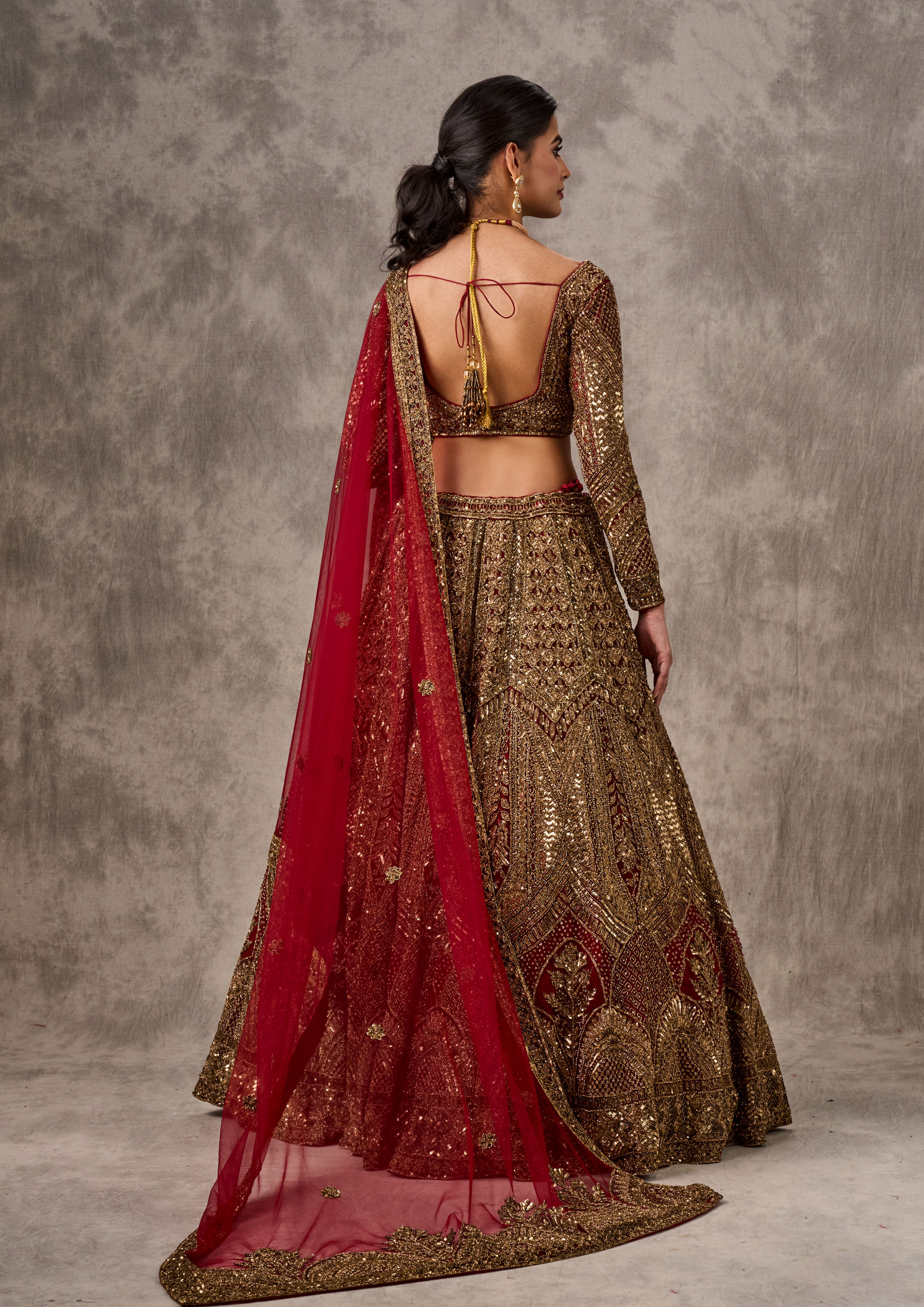 Twamev Women Regal Red Elegance Lehenga