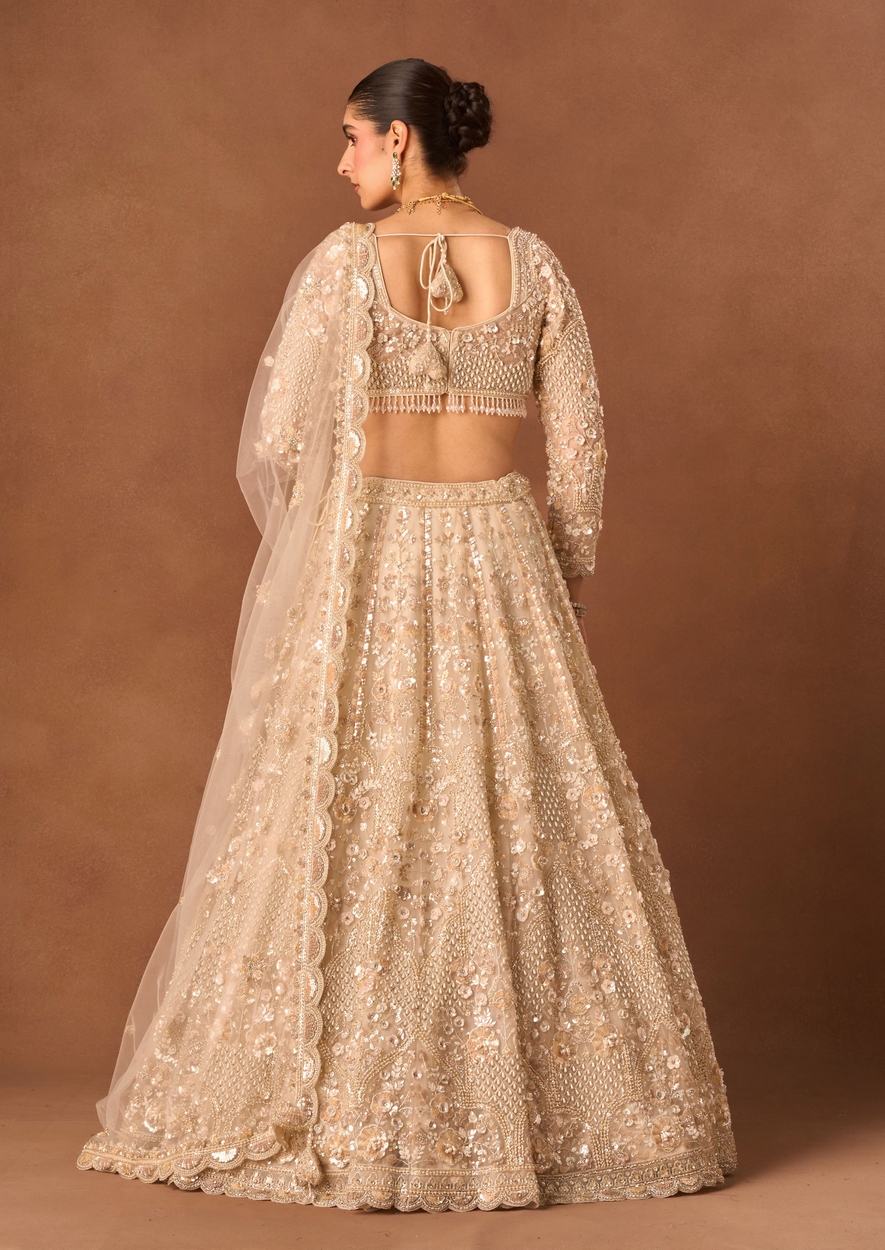 Twamev Women Cream Net Lehenga with Embroidery and Beads