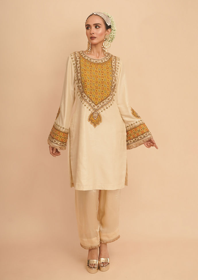 Twamev Women Cream Elegance Stitched Suit