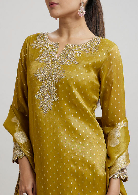 Twamev Women Enchanted Emerald Green Stitched Suit