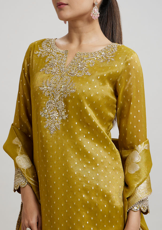 Twamev Women Enchanted Emerald Green Stitched Suit