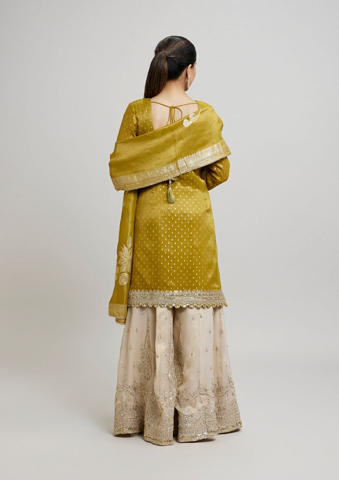 Twamev Women Enchanted Emerald Green Stitched Suit