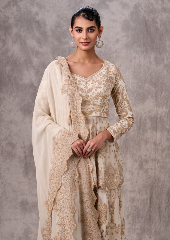 Twamev Women Enthralling Cream Stitched Suit Georgette