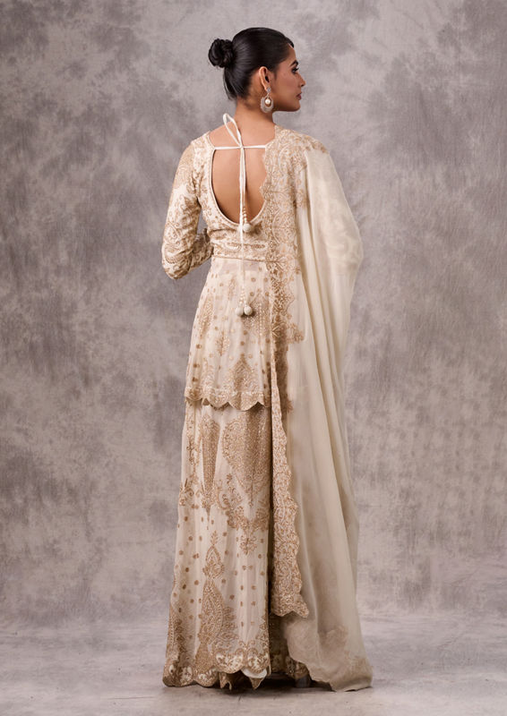 Twamev Women Enthralling Cream Stitched Suit Georgette