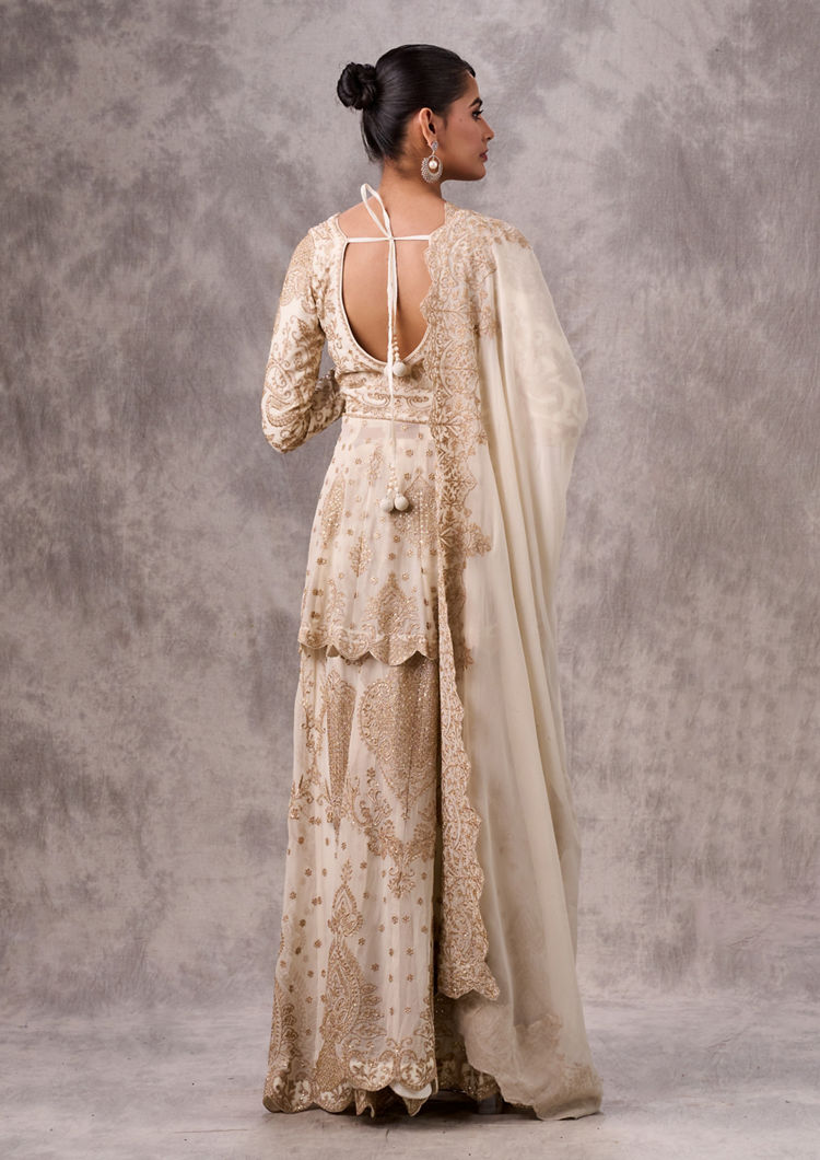 Twamev Women Enthralling Cream Stitched Suit Georgette