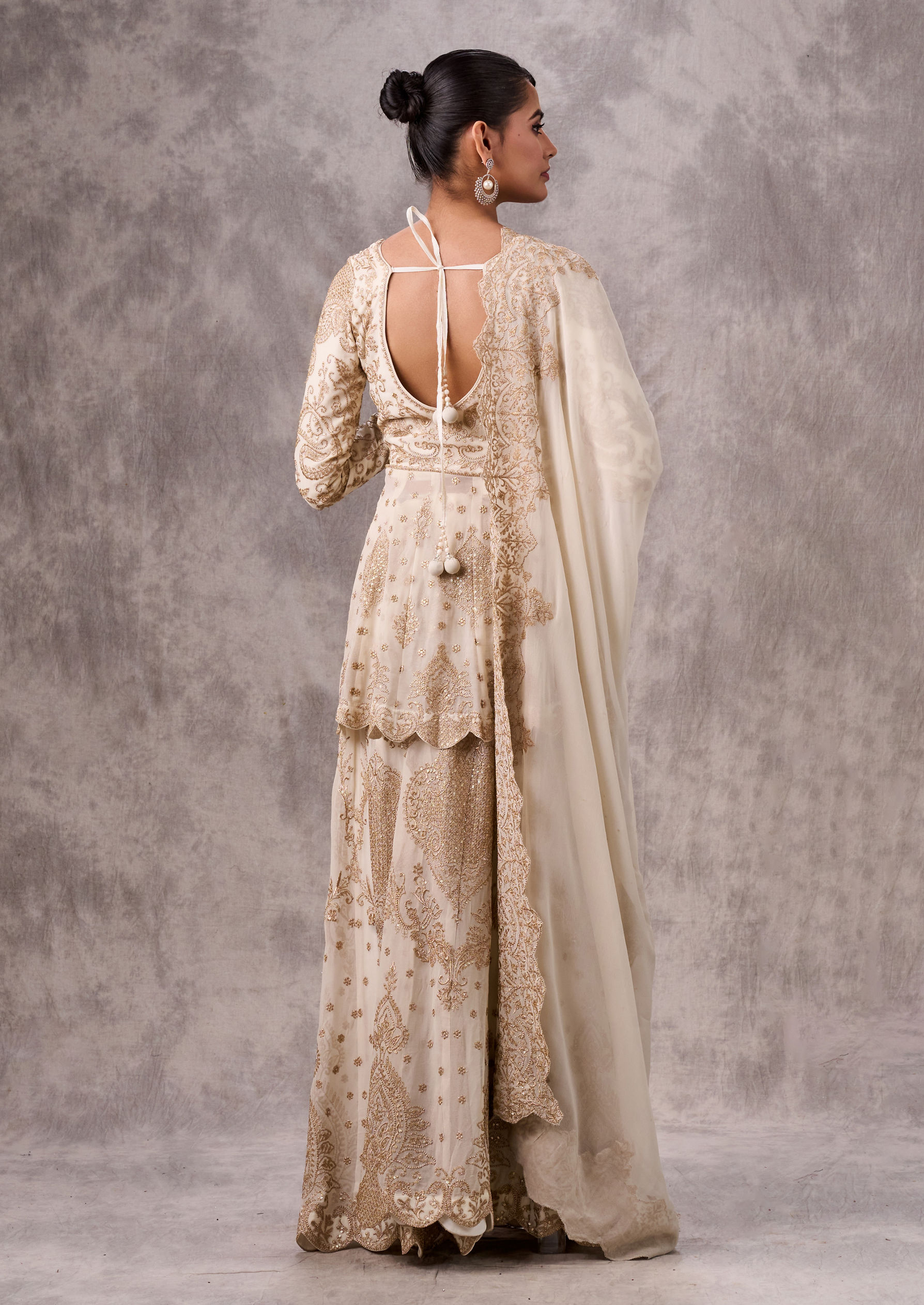 Twamev Women Enthralling Cream Stitched Suit Georgette