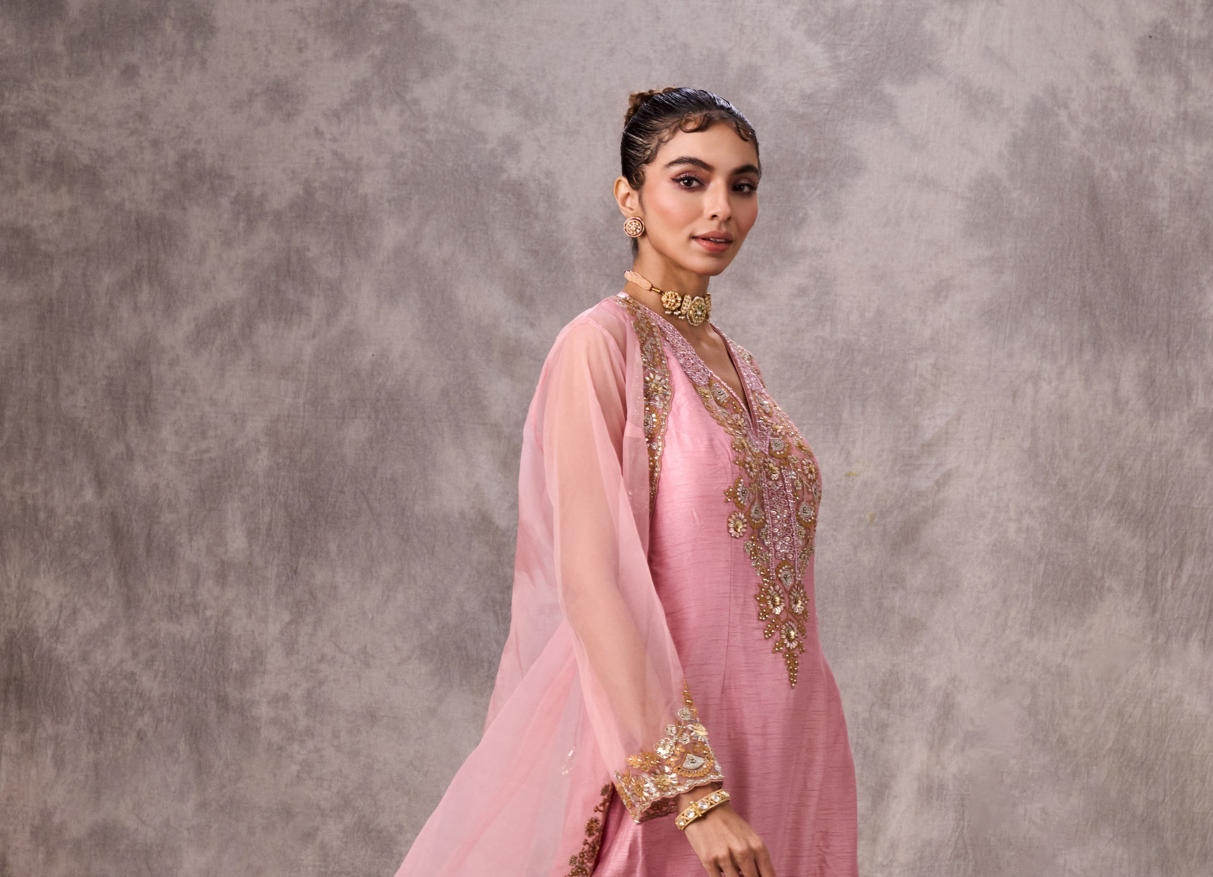 Twamev Women Dusty Pink Artistry Stitched Suit