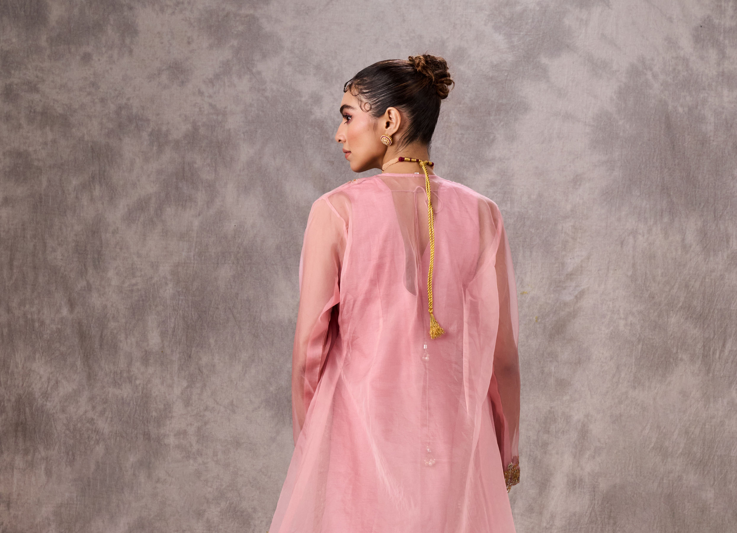 Twamev Women Dusty Pink Artistry Stitched Suit