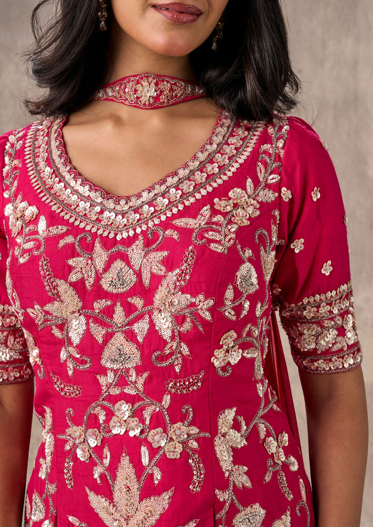 Twamev Women Elegant Rani Pink Stitched Suit