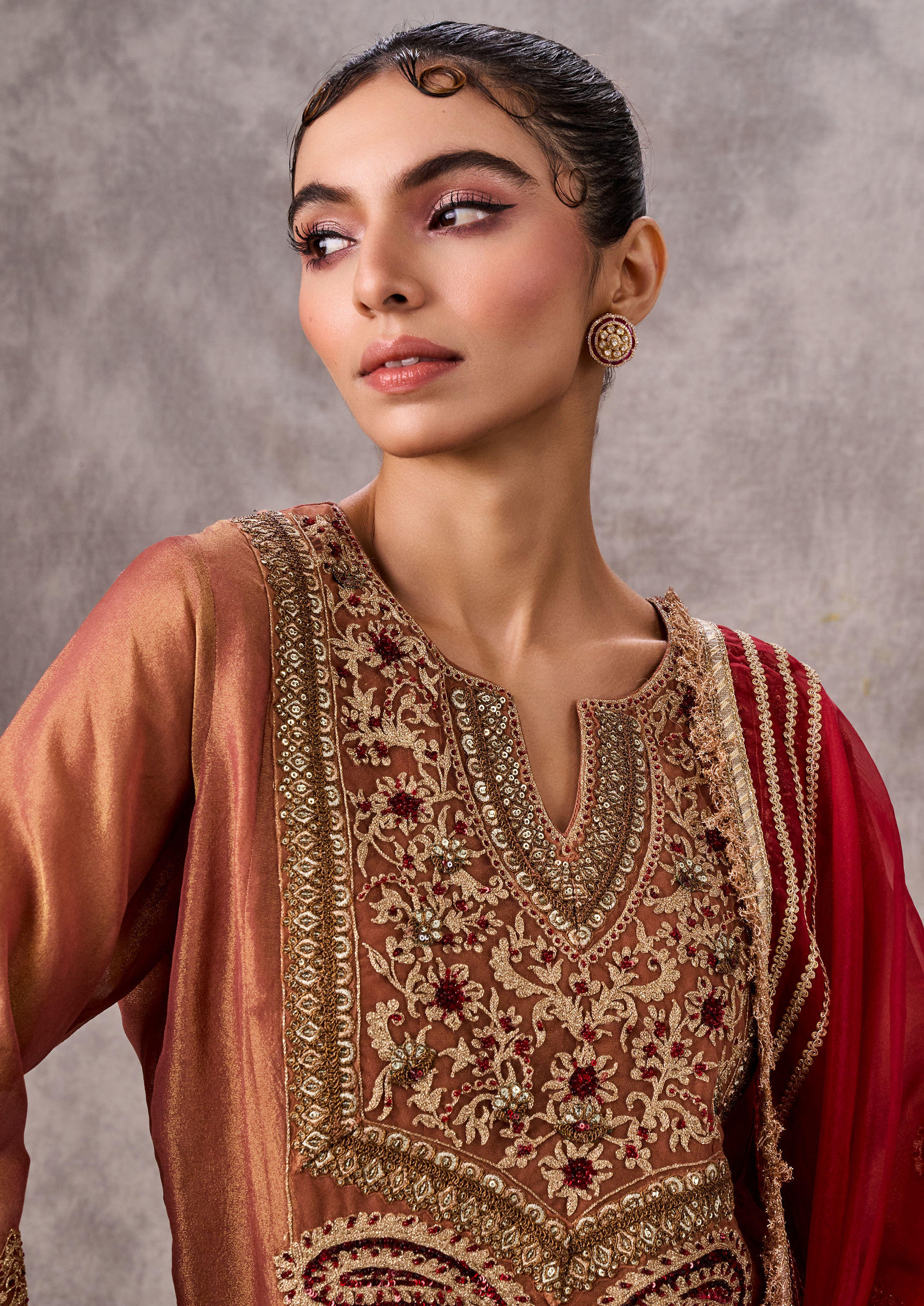 Twamev Women Peach Elegance Tissue Stitched Suit