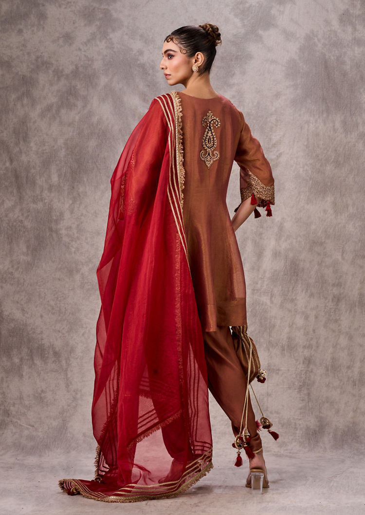 Twamev Women Peach Elegance Tissue Stitched Suit