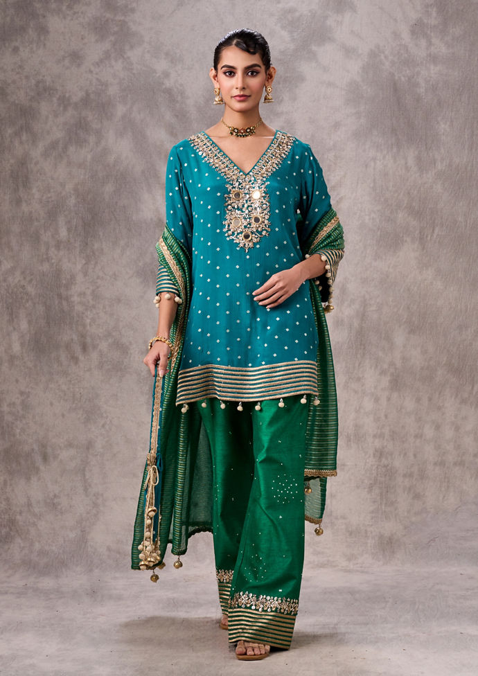 Twamev Women Rama Green Chinon Stitched Suit