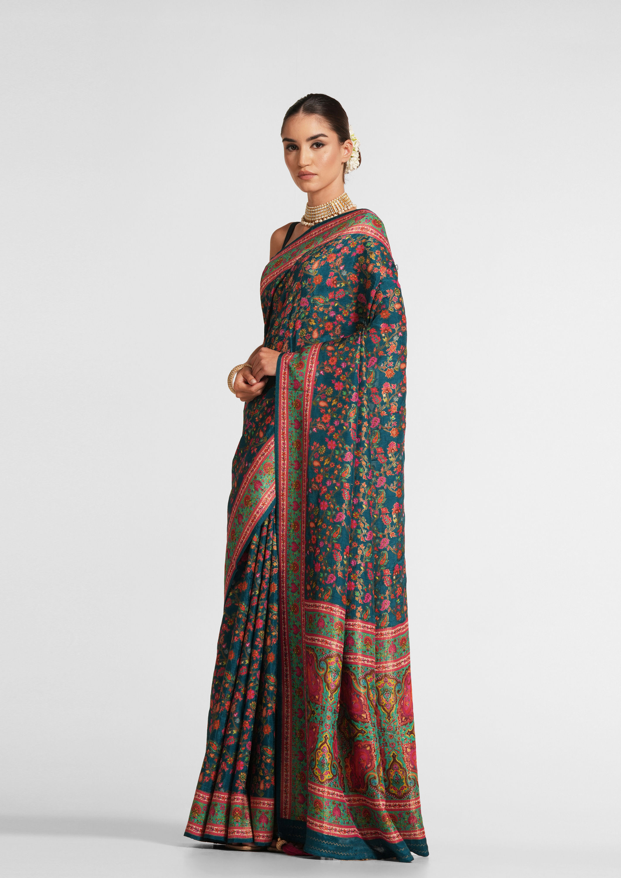 Twamev Women Radiant Teal Blue Saree image number 3