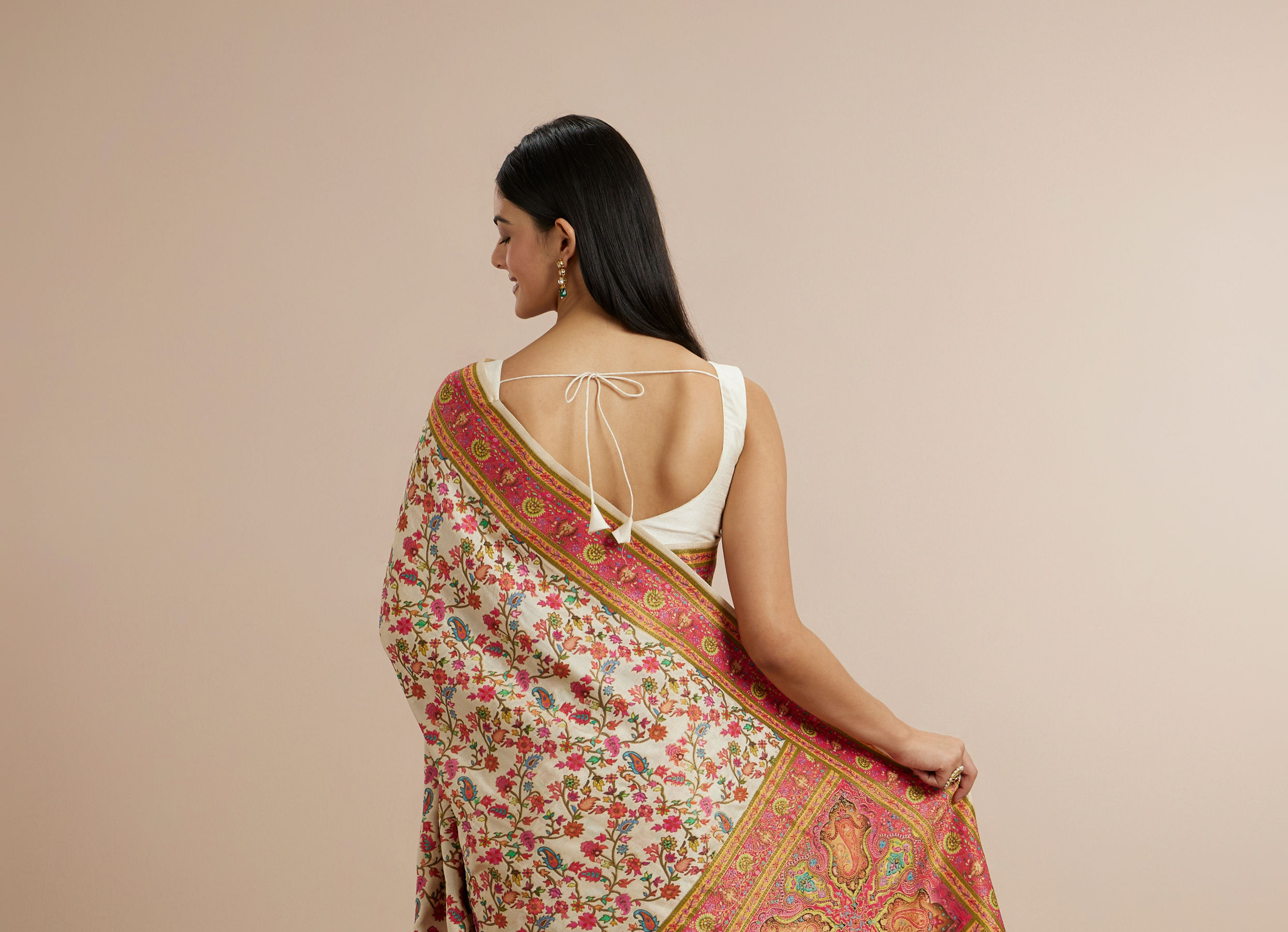 Twamev Women Cream Silk Multicolour Floral Woven Saree