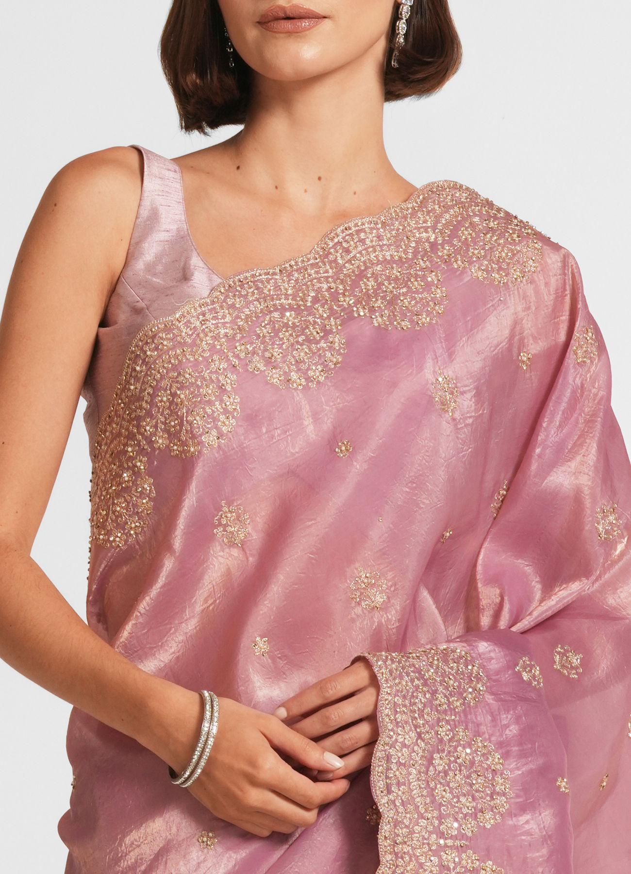 Twamev Women Dusty Pink Swirl Organza Saree