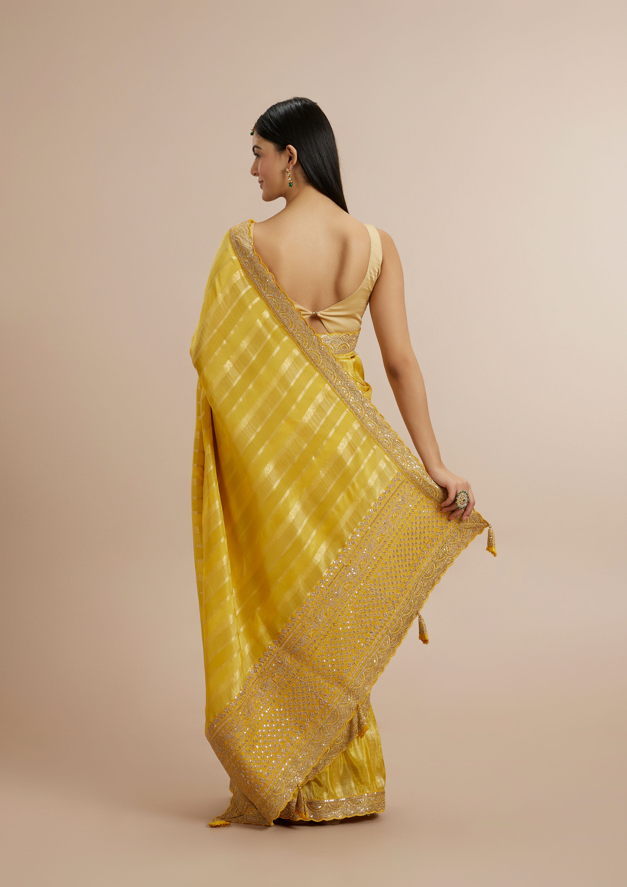 Twamev Women Radiant Yellow Tissue Saree