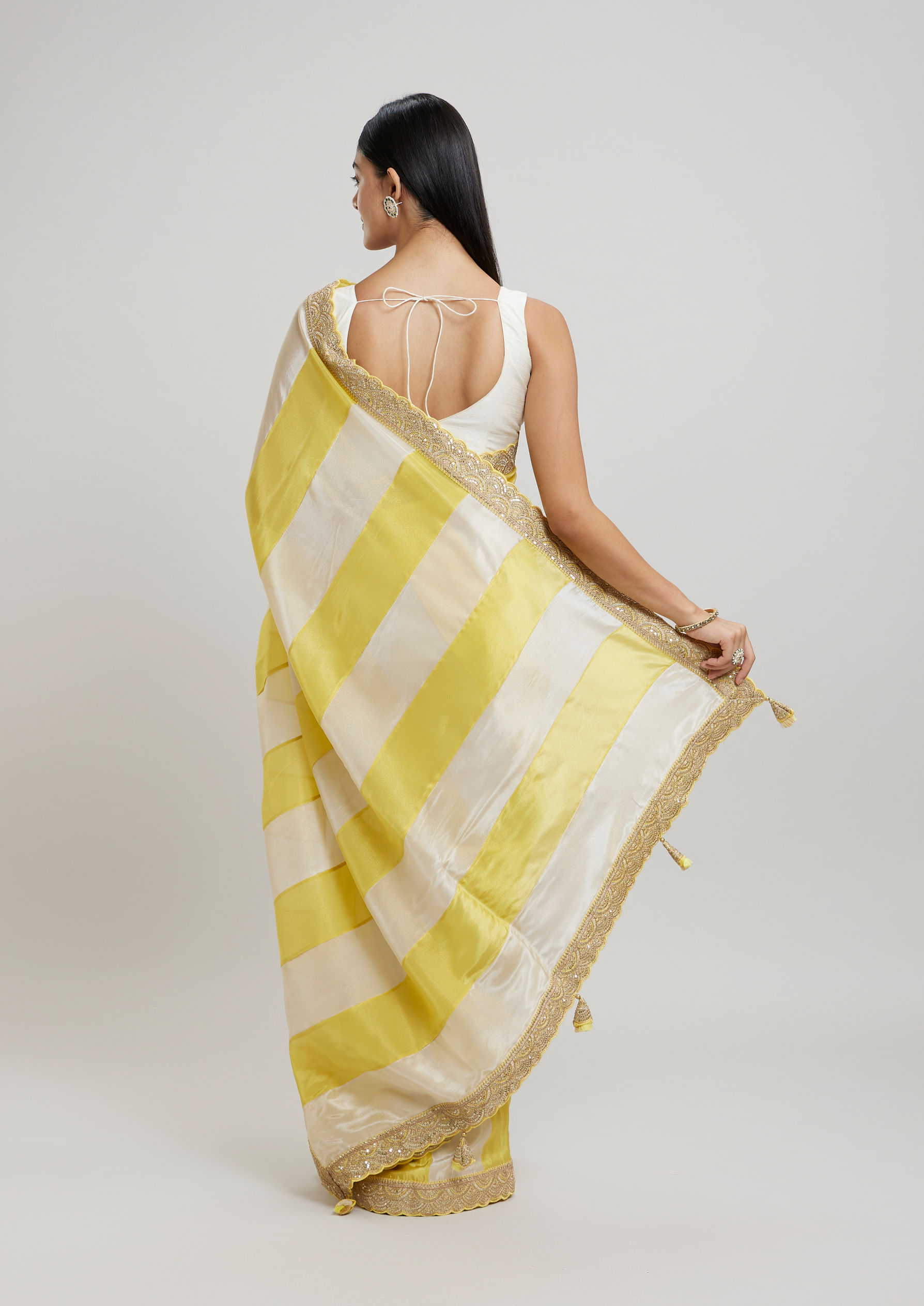 Twamev Women Twamev Yellow Tissue Saree