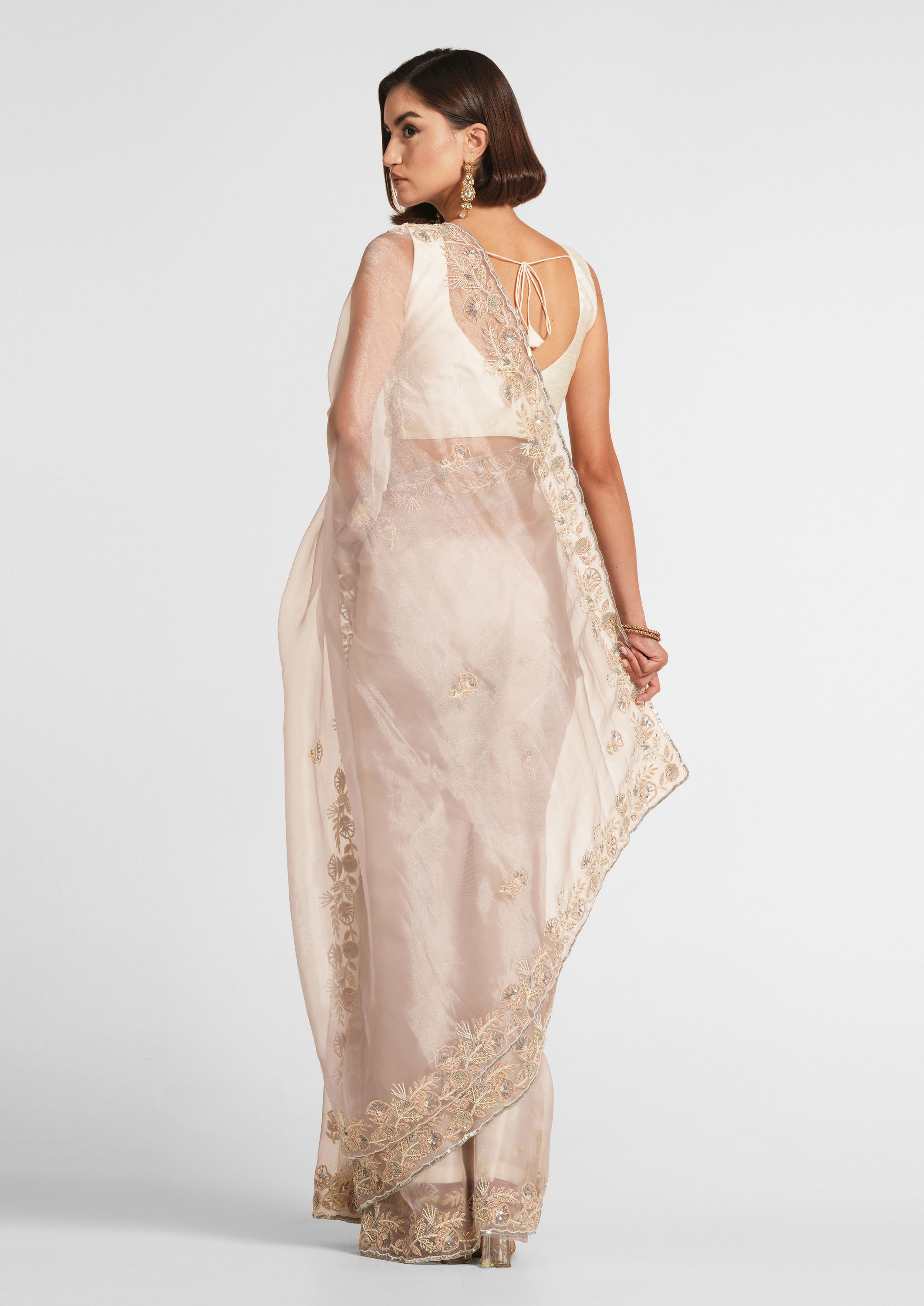 Twamev Women Cream Elegance Organza Saree