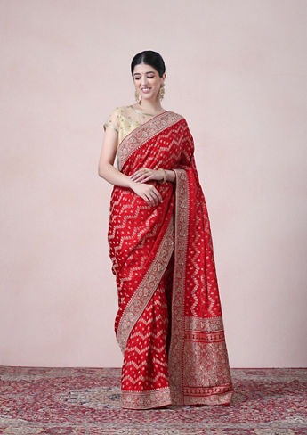 alt message - Twamev Women Regal Red Satin Saree image number 0