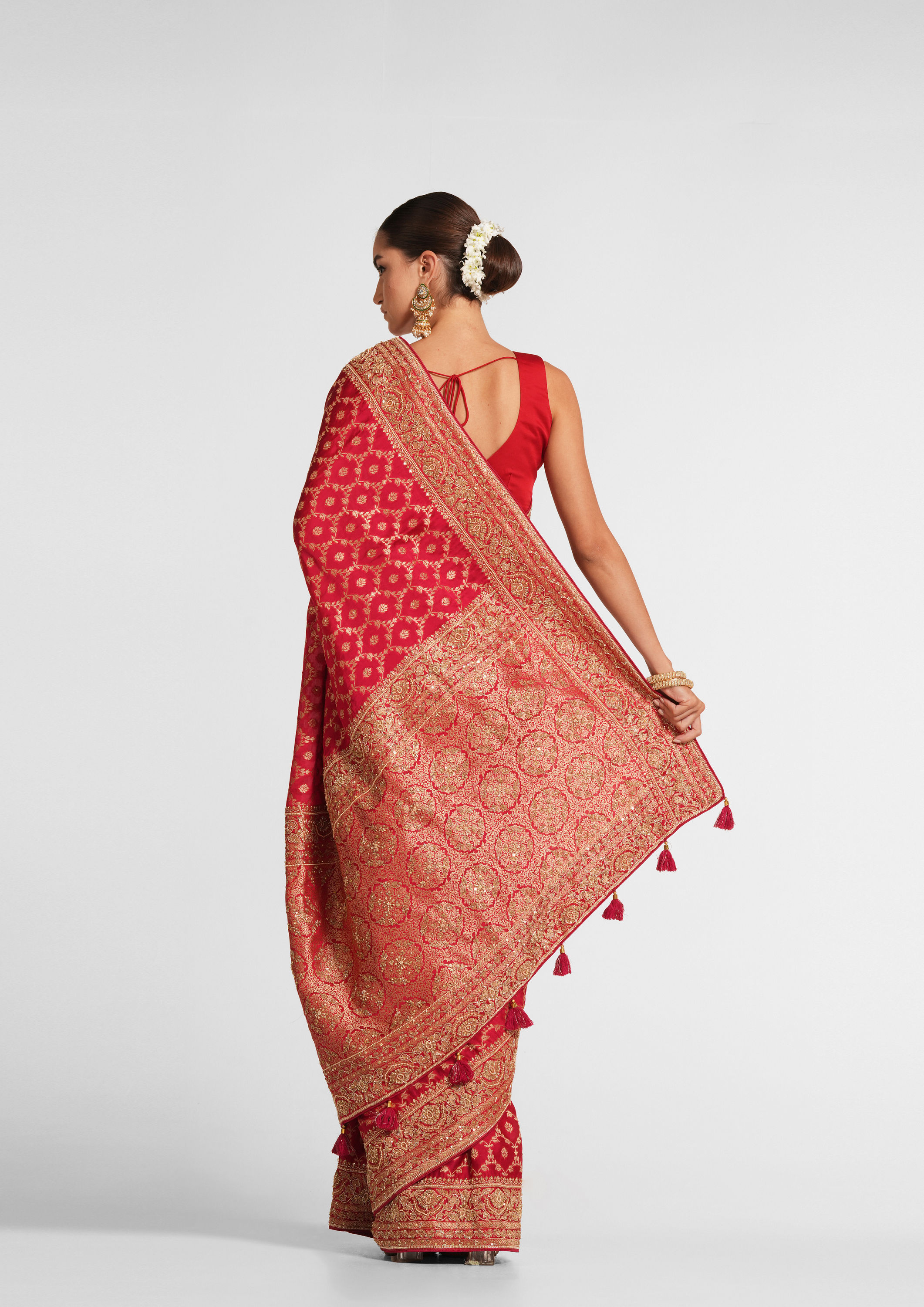 Twamev Women Graceful Rani Wedding Saree