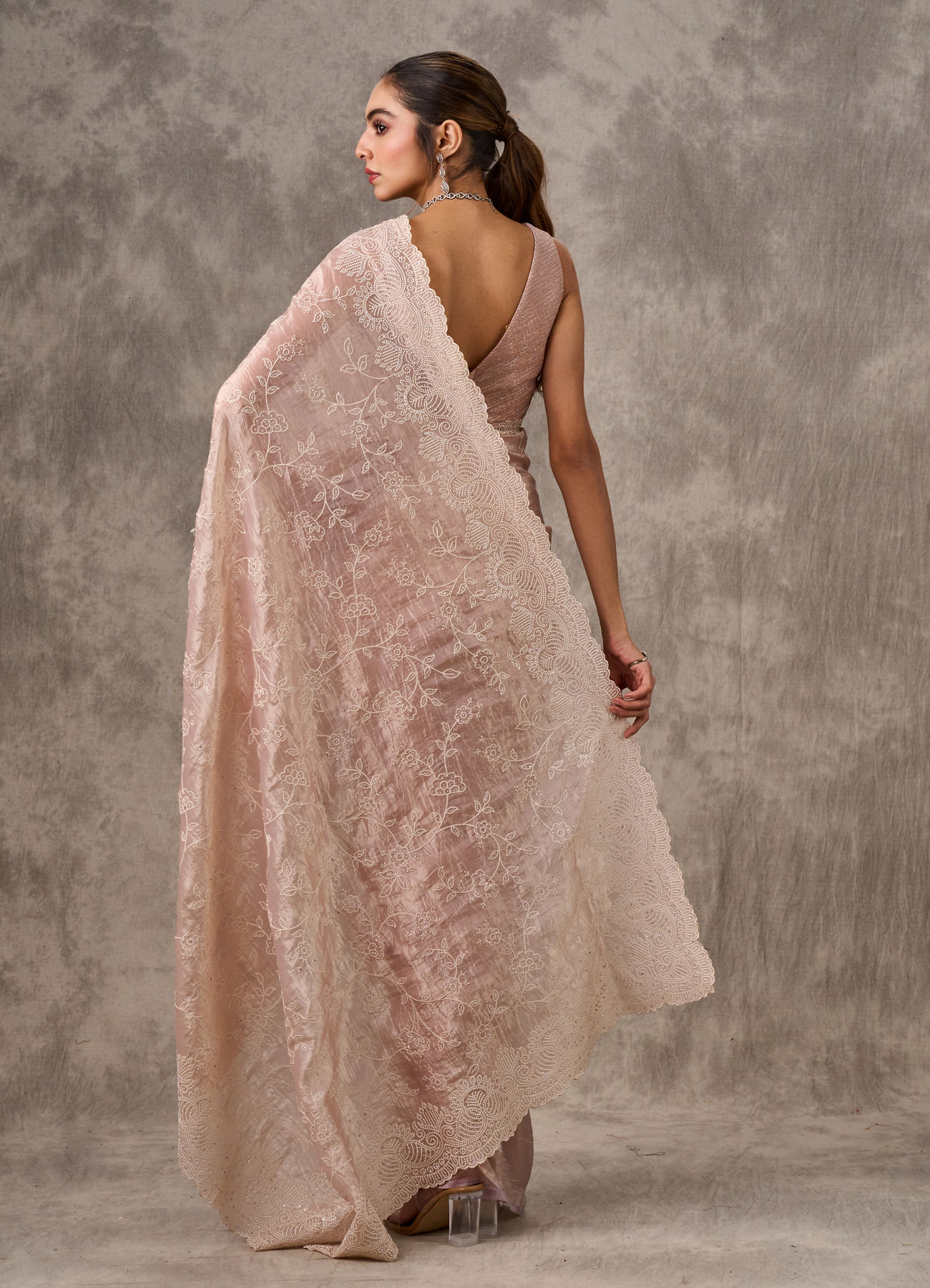 Twamev Women Dusty Pink Organza Tonal Jaal Thread Embroidered Saree