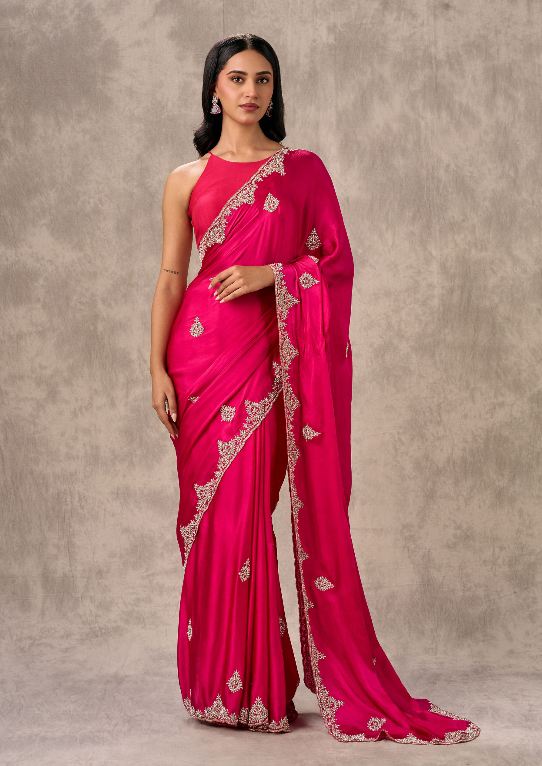 Twamev Women Ravishing Pink Satin Saree