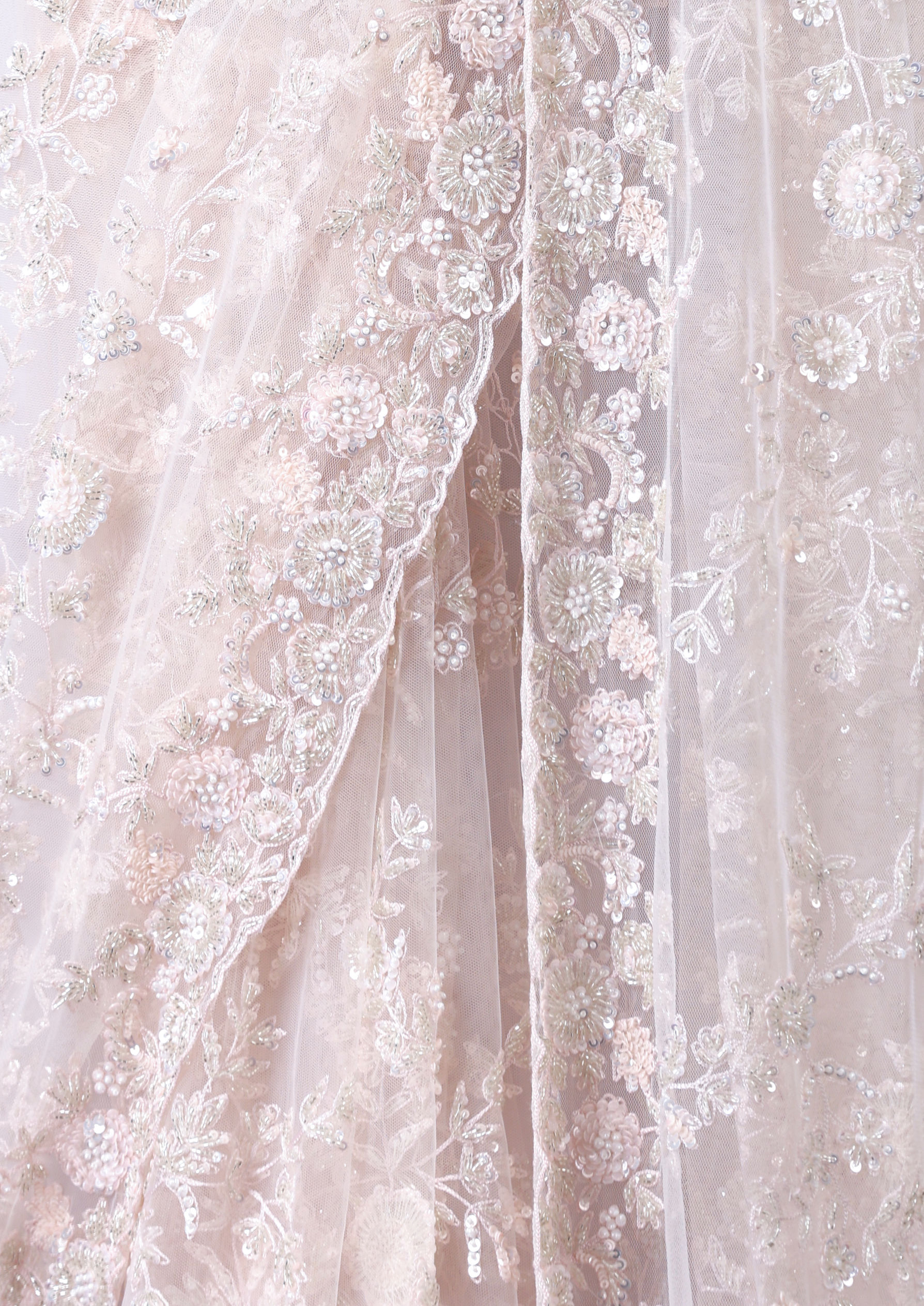 Twamev Women Dazzling Light Pink Net Saree