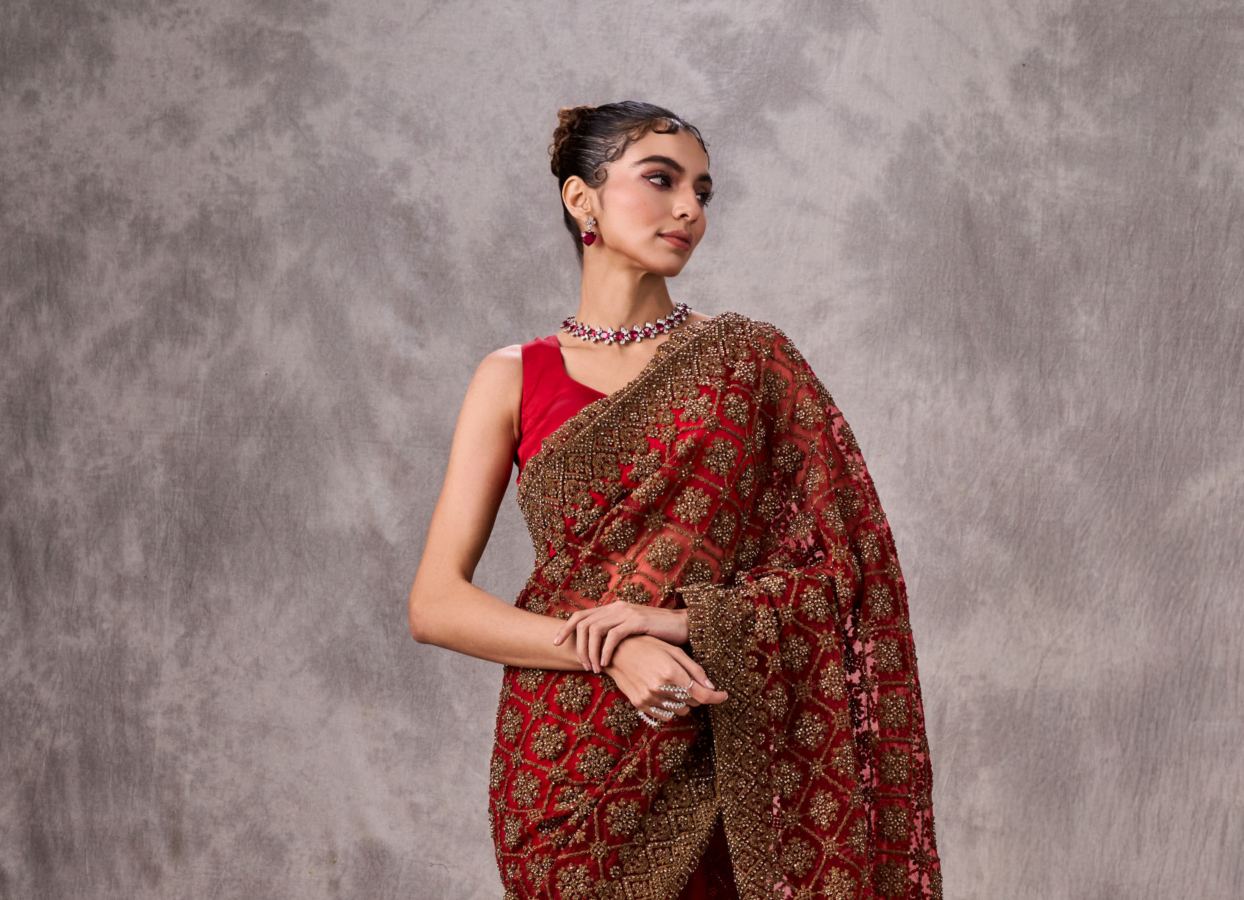 Twamev Women Garnet Radiance Net Saree