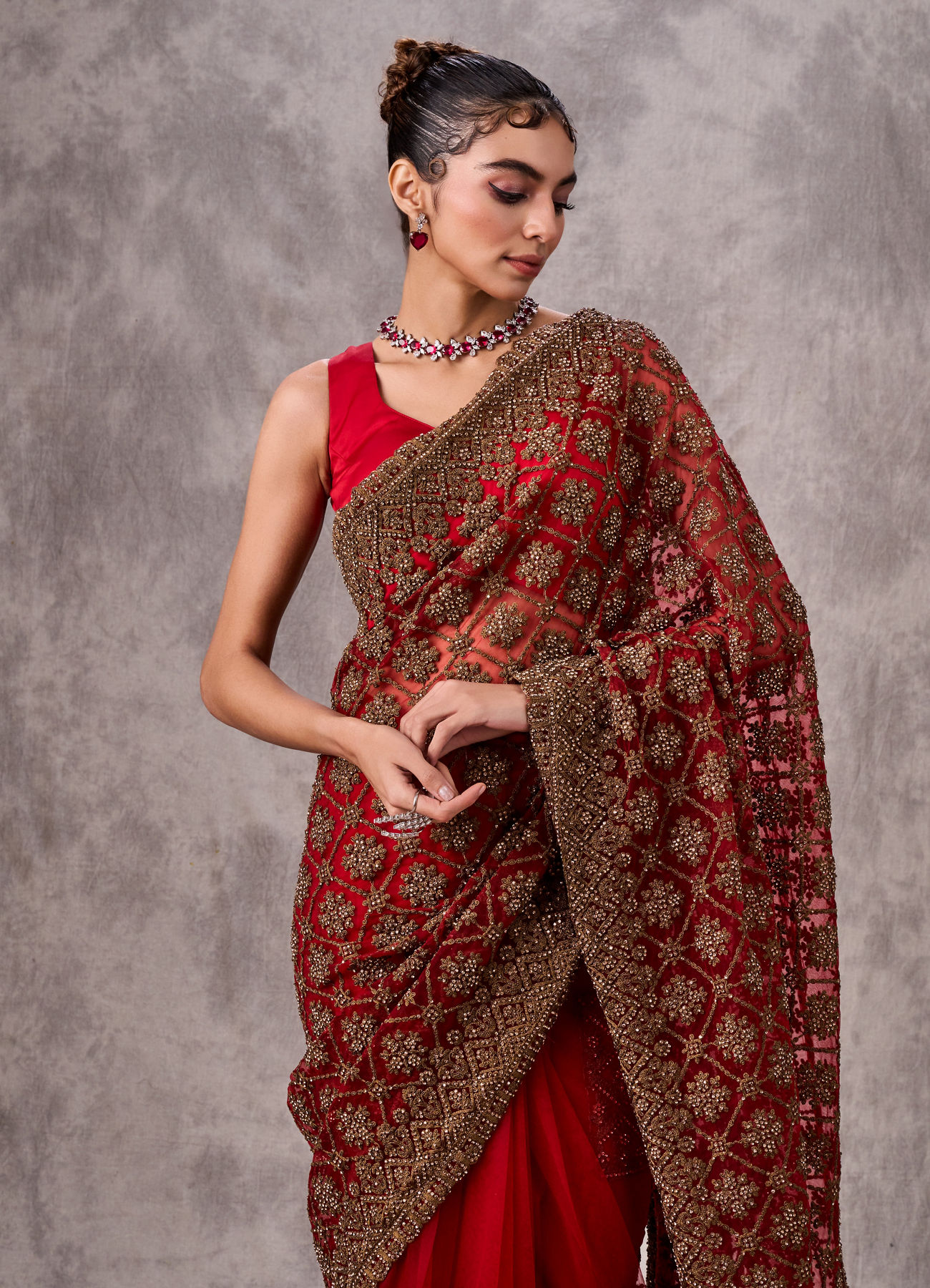 Twamev Women Garnet Radiance Net Saree