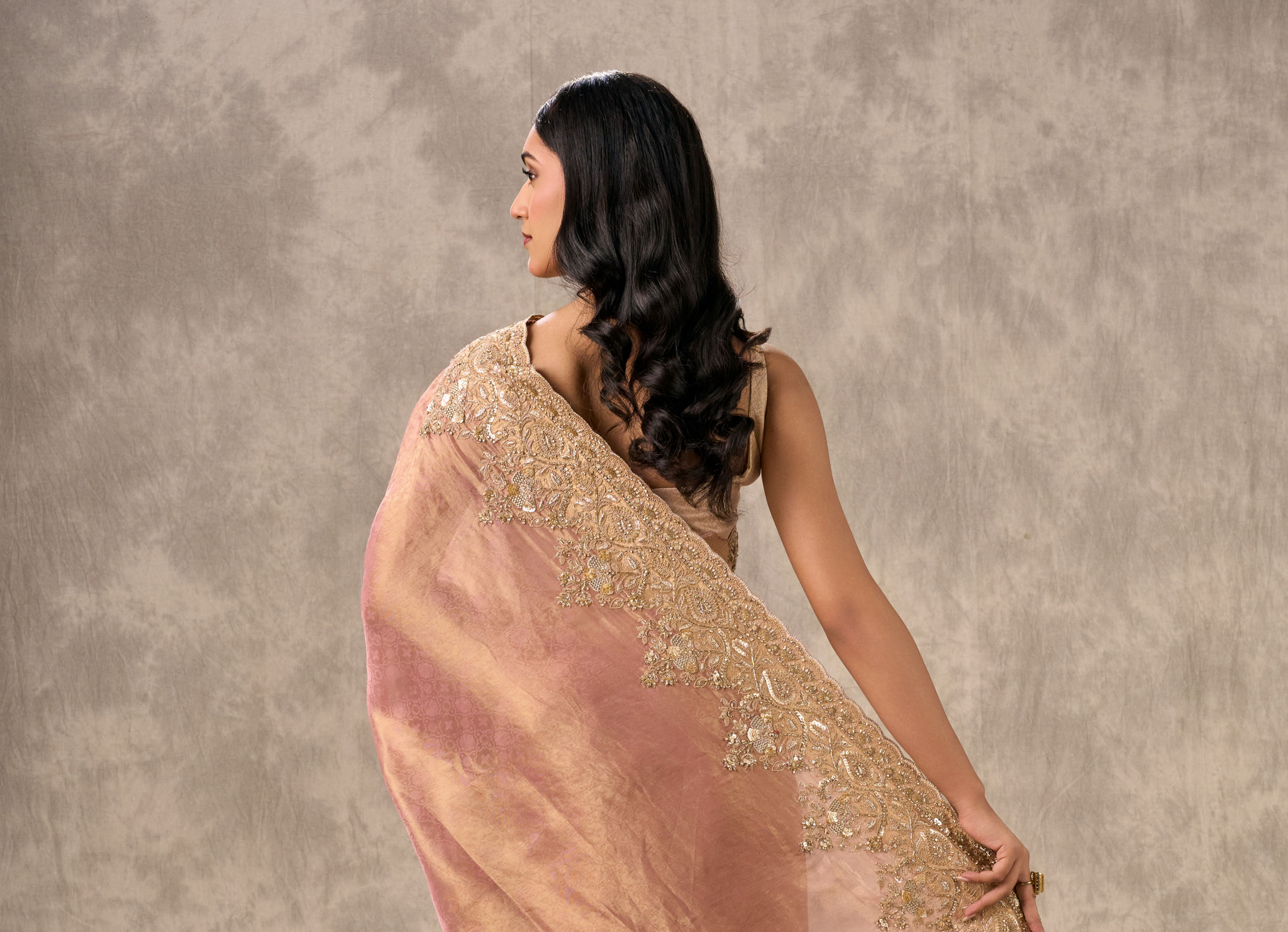 Twamev Women Peach Tissue Zardosi Paisley Embroidered Saree