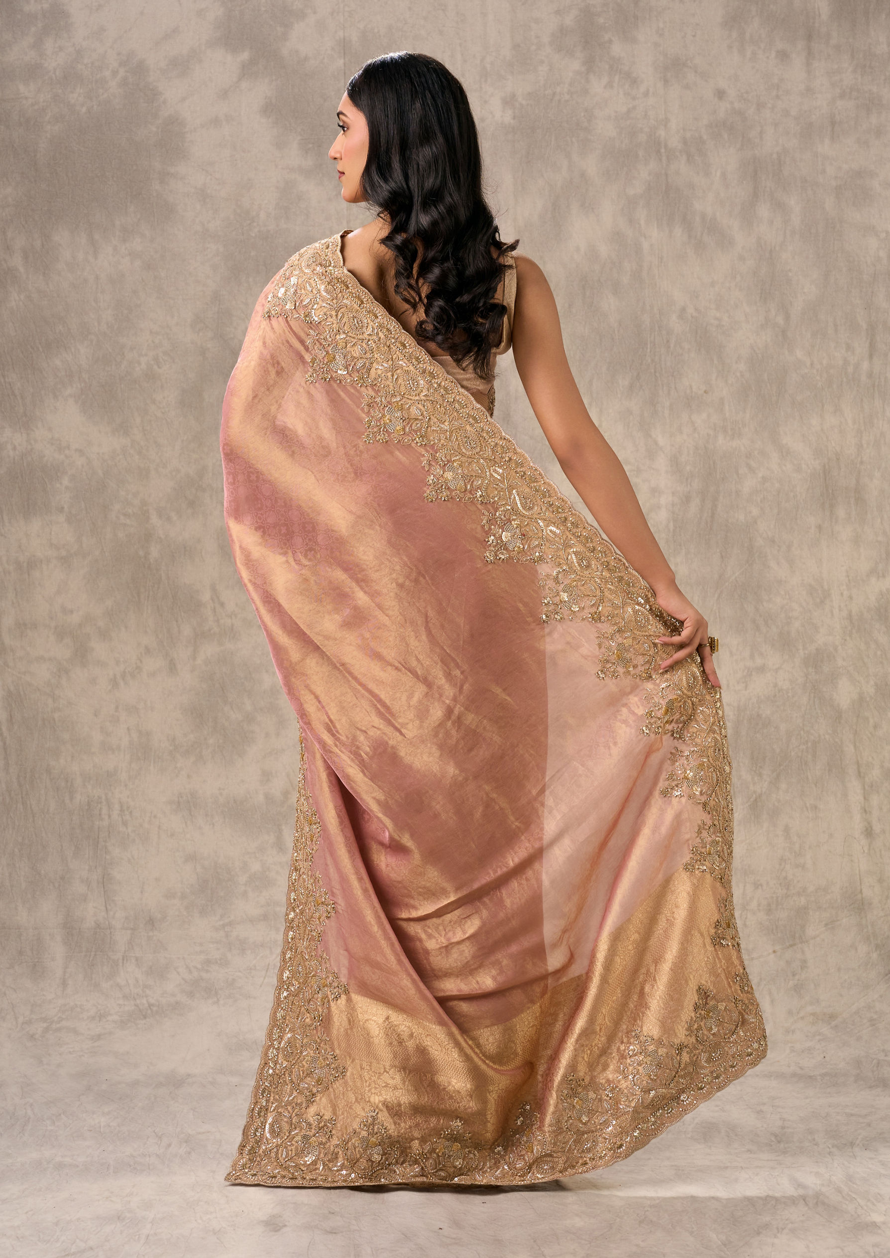 Twamev Women Twamev Charm Pink Saree
