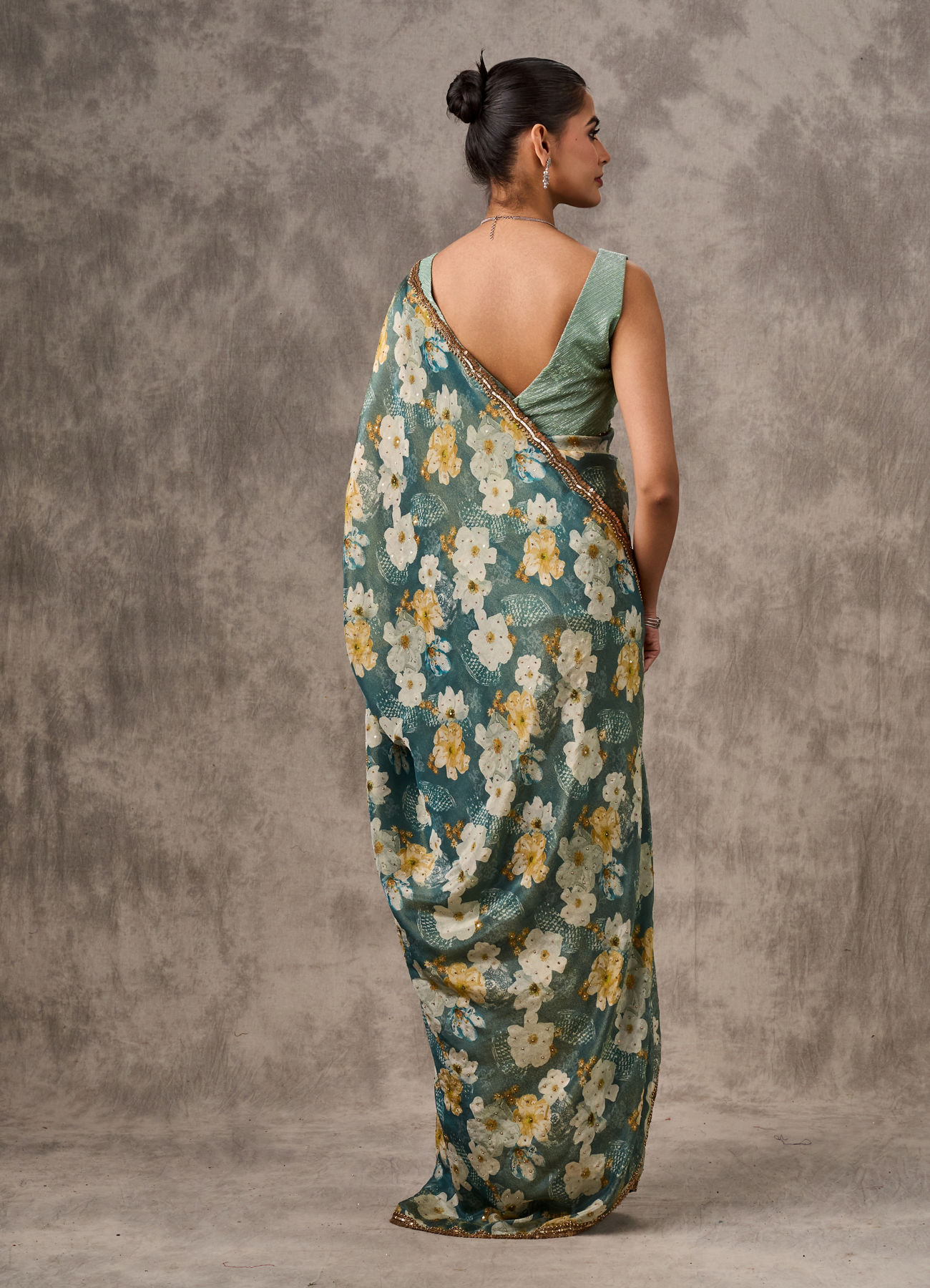 Twamev Women Light Blue Tissue Elegance Saree