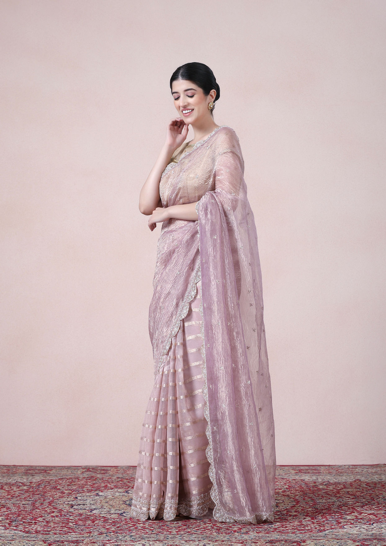 alt message - Twamev Women Sheen Purple Tissue Saree image number 3