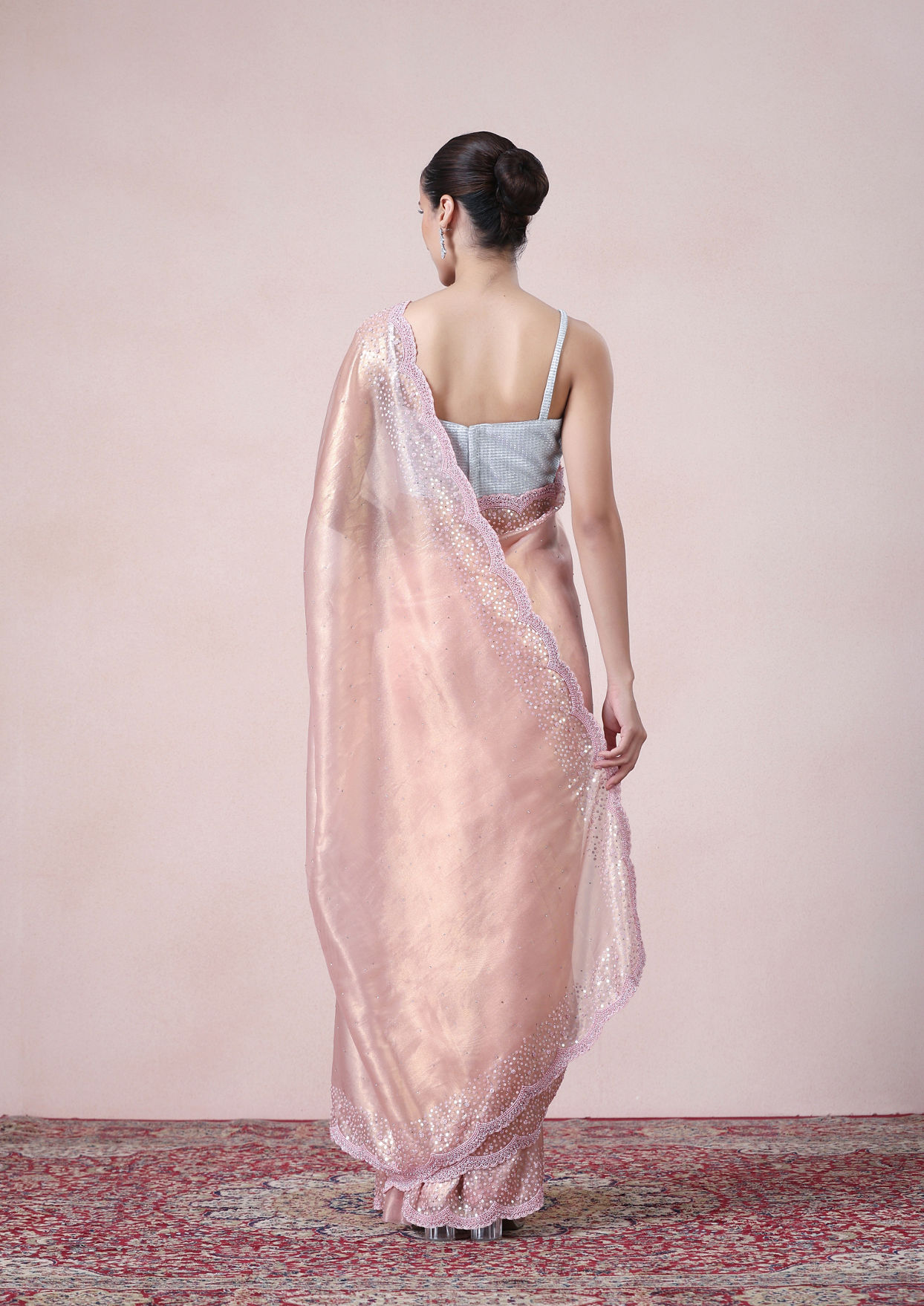 alt message - Twamev Women Subtle Luxury Pink Organza Saree image number 2