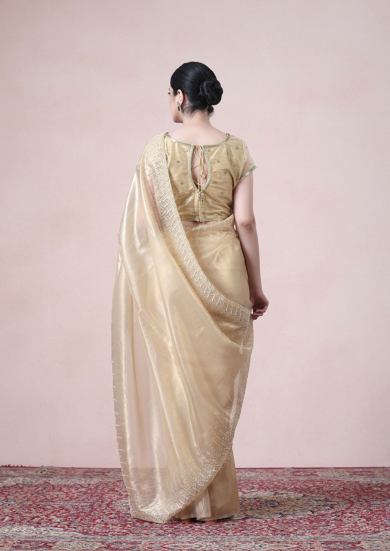 alt message - Twamev Women Opulent Fawn Organza Saree image number 2